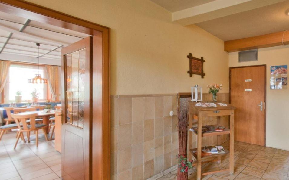 Bed and Breakfast Kreuz! Einfach. Guenstig. Schlafen. Ульм Экстерьер фото